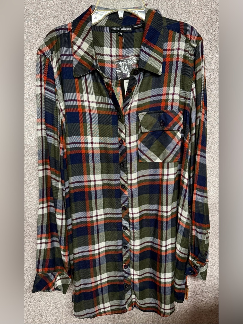 Tolani olive ,rust plaid tunic, Arty print on back, Side pockets Women's
M New